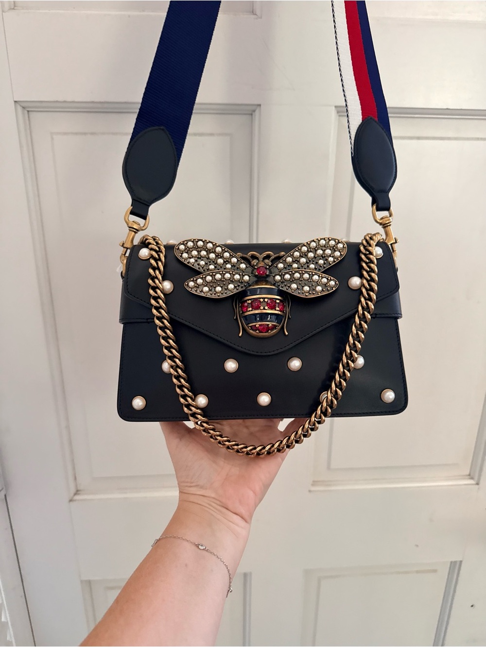 Gucci Broadway Pearly Bee Shoulder Bag Black Leather-Pristine Condition